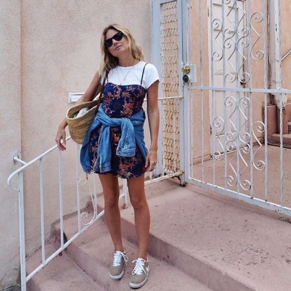 blue floral silky mini dress - Picture 4 of 5